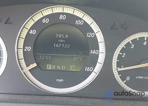 2008 Mercedes-Benz C 300 Luxury 4Matic из США, поврежденный, VIN WDDGF81X48F137044